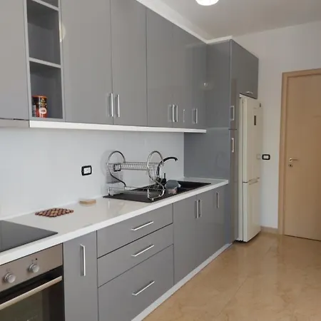Apartament Ina's Wlora